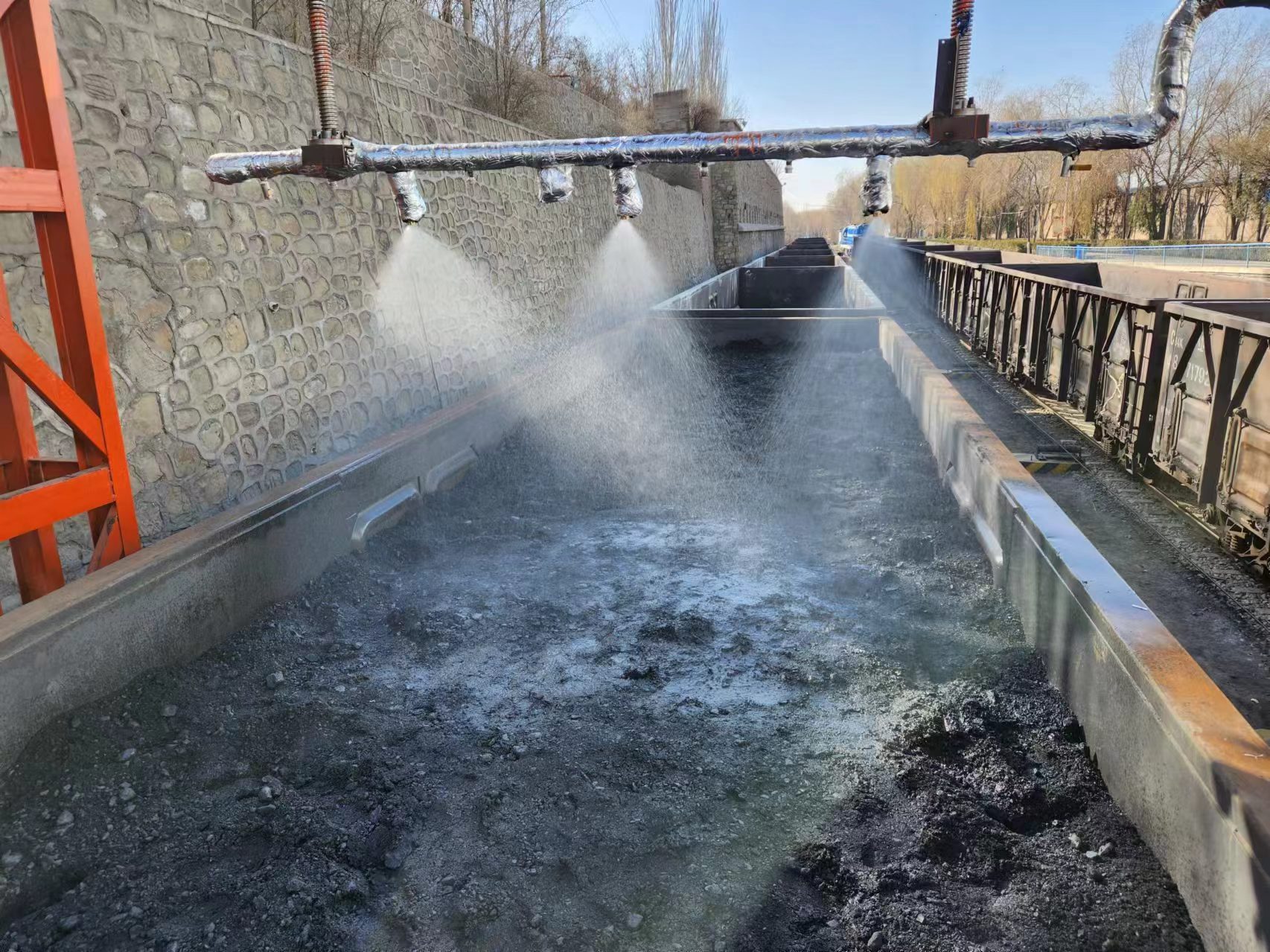 甘肅蘭州煤礦鐵路運(yùn)輸抑塵噴灑項(xiàng)目(圖文)